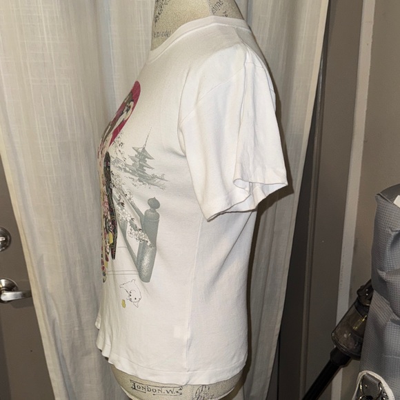 Women's White red black Graphic Asian theme artsy shortsleeve Tee Medium shirt - Picture 4 of 7